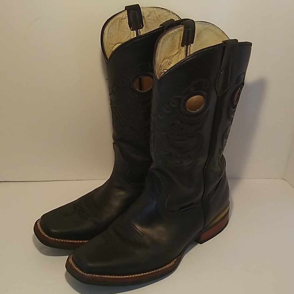 Size 8 Los Gueritos boots